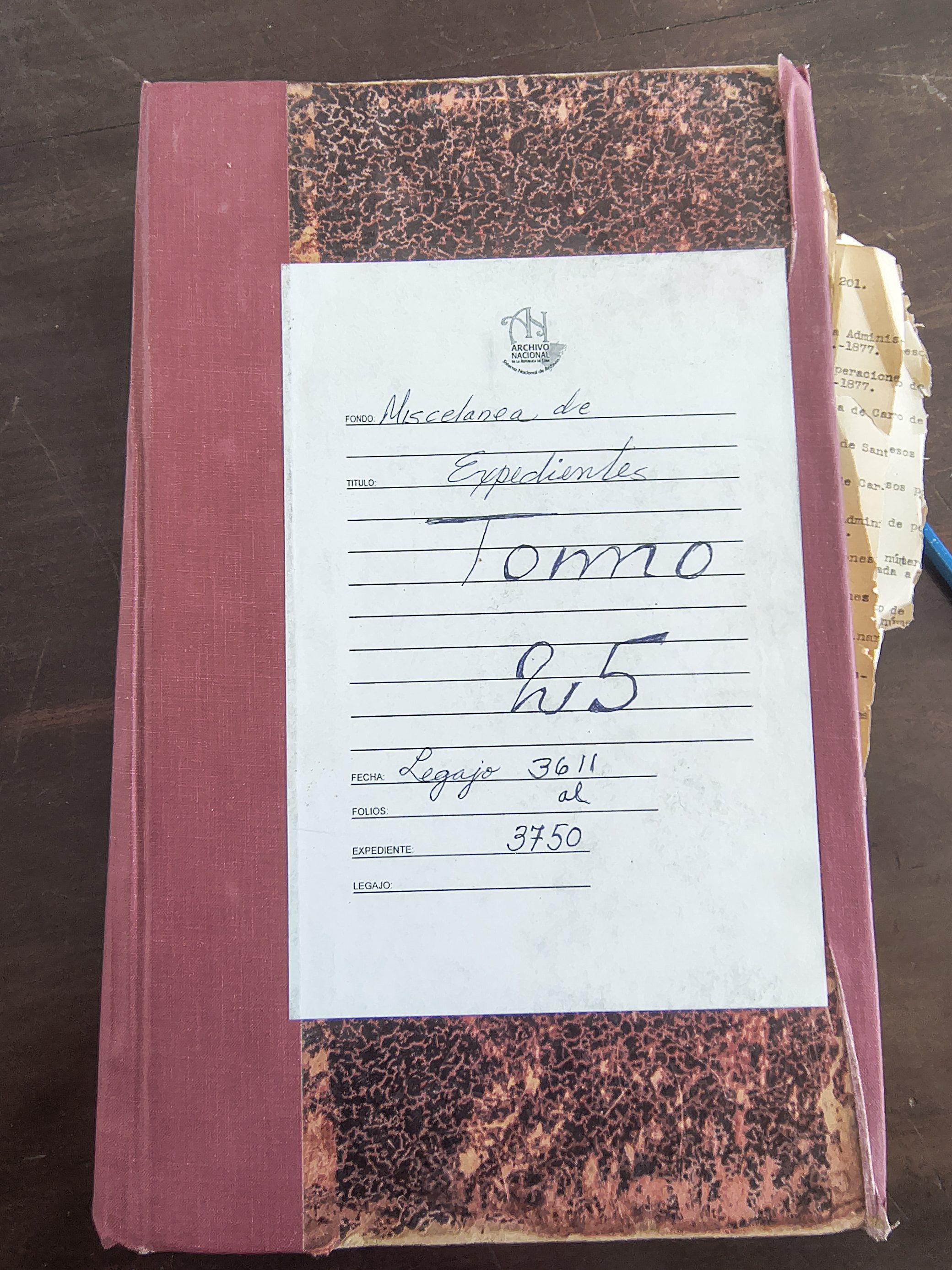 Book twenty-five out of thirty-two with titles of the documents in Miscelanea